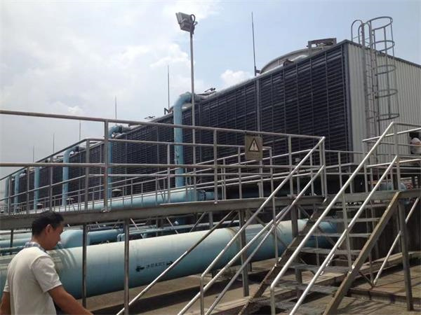 工業冷卻塔底盤漏水的原因及修補方法(冷卻塔底部漏